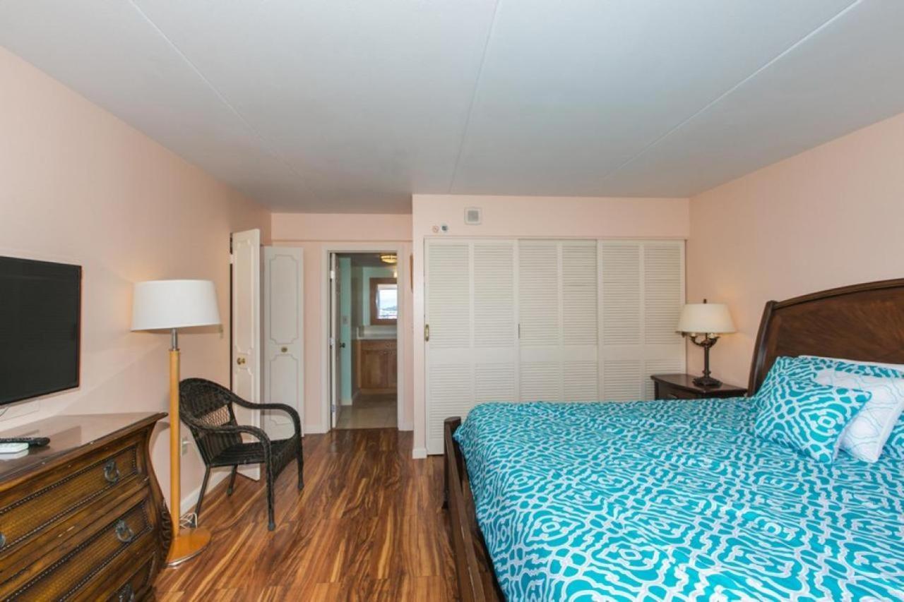 Ilikai Tower 1934 Lagoon View 2br *