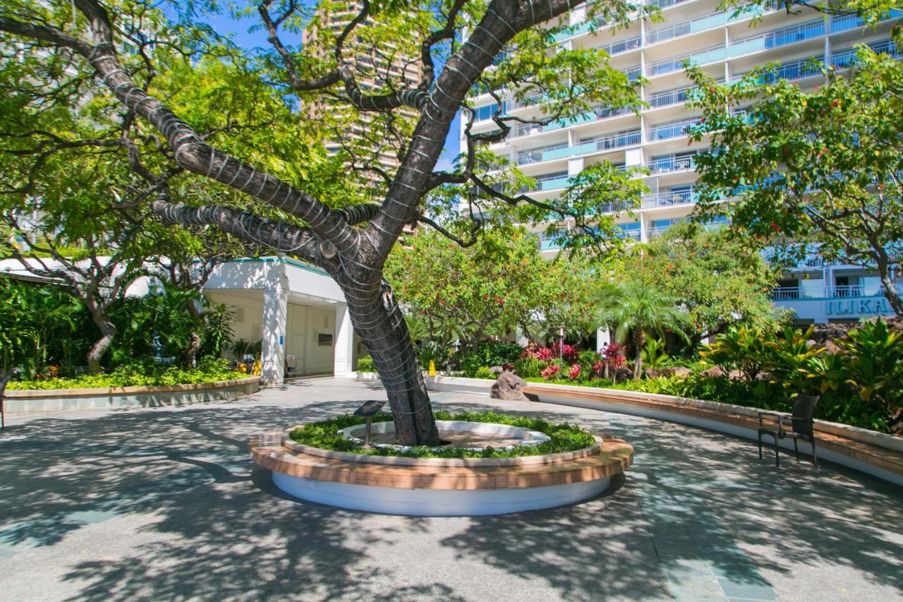 Apartment Ilikai Tower 1934 Lagoon View 2br